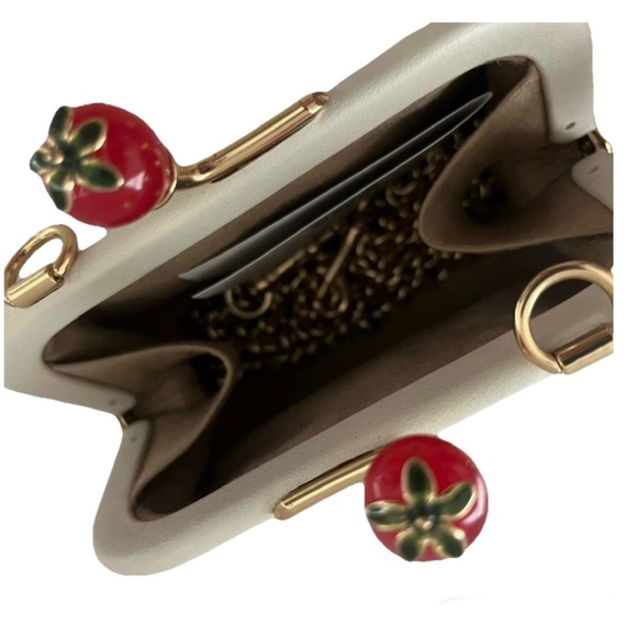 Rare! 🍓Coach Nora Kisslock Card Case Crossbody Chalk & Wild Strawberry + COA🍓 - Picture 9 of 13